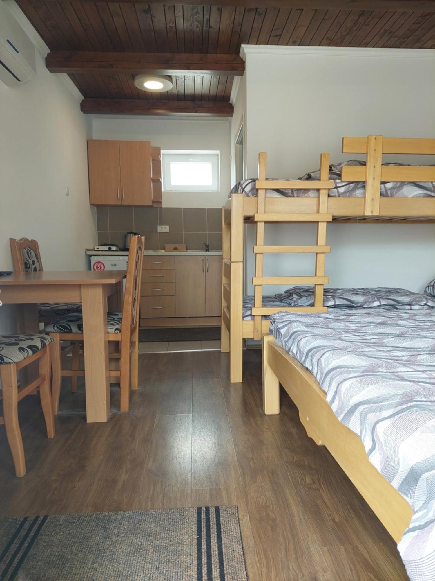 Apartment M&M Pacir Екстериор снимка