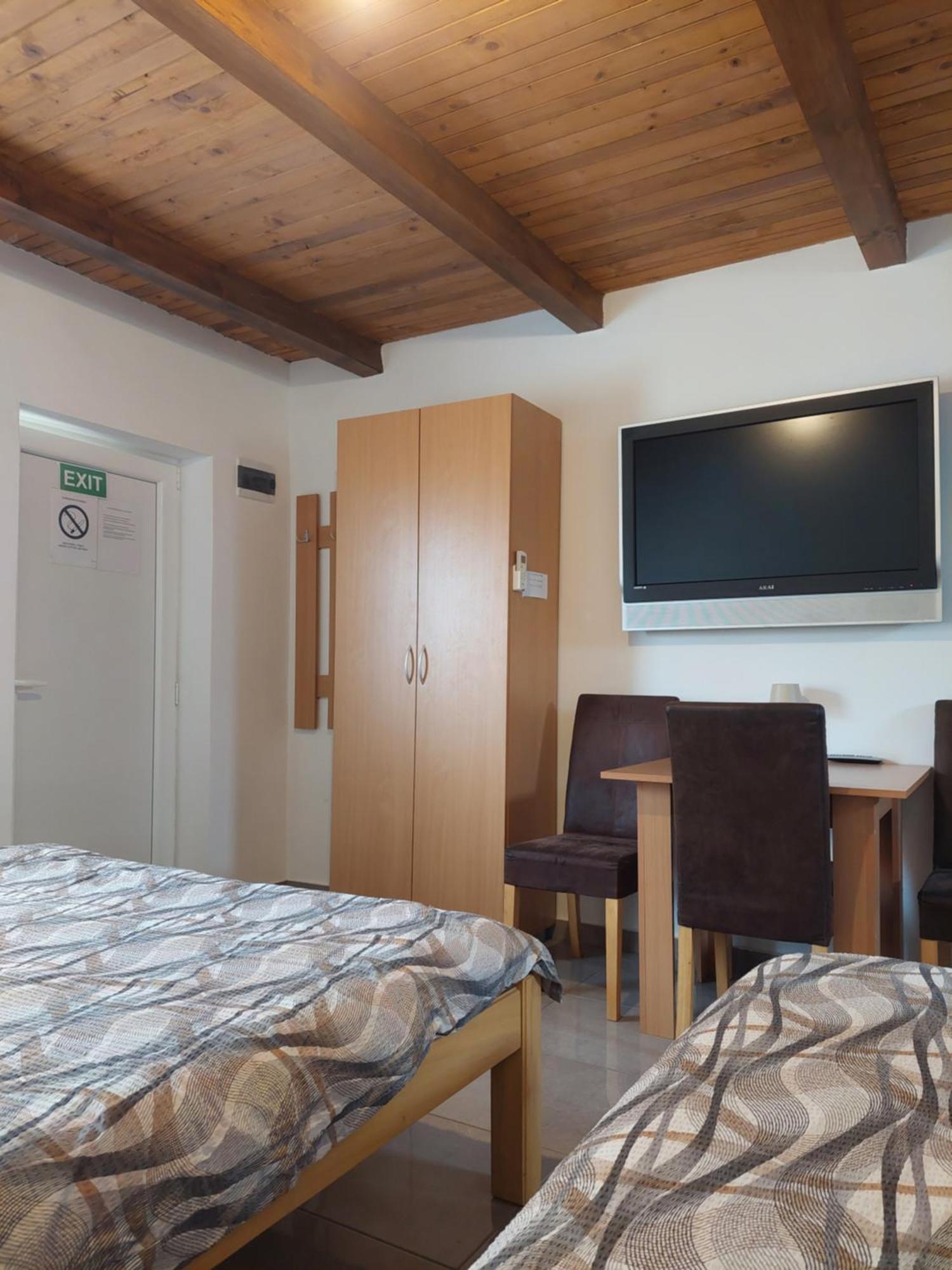 Apartment M&M Pacir Екстериор снимка