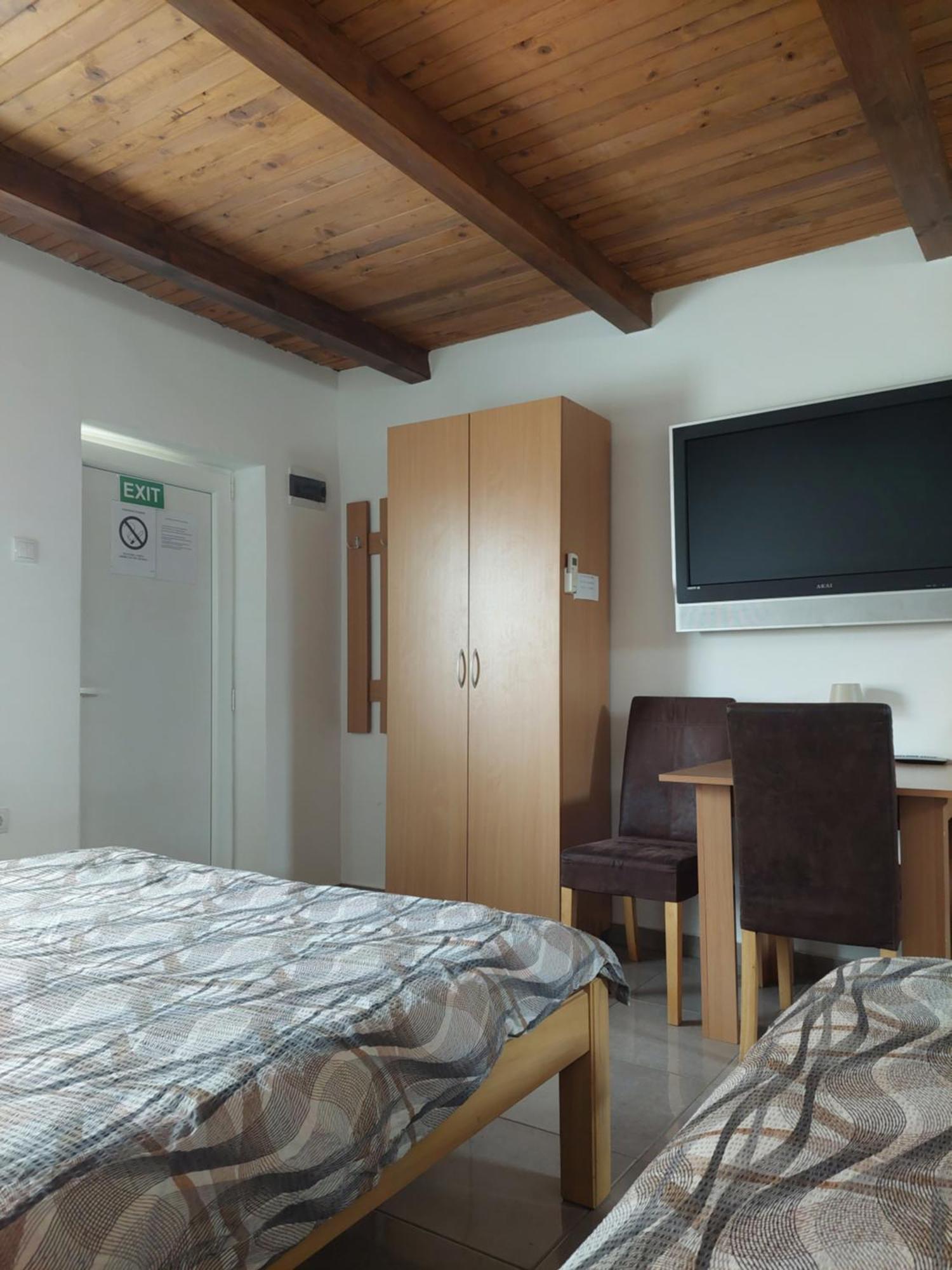Apartment M&M Pacir Екстериор снимка